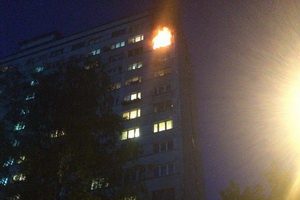 В 4 микрорайоне на Березовой аллее сгорела квартира