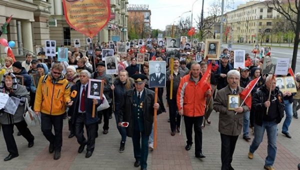 Тысячи белорусов приняли участие в праздновании Дня Победы