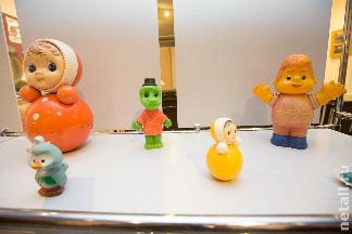 
                    Игрушки из детства          