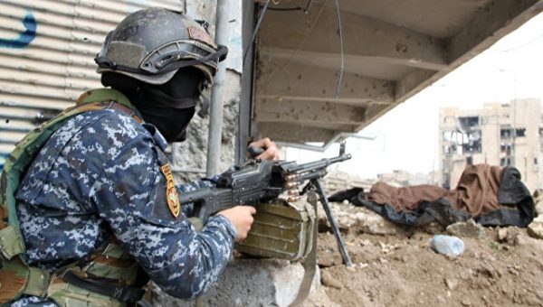 Иракские военные отразили контратаку боевиков ИГ* на западе Мосула