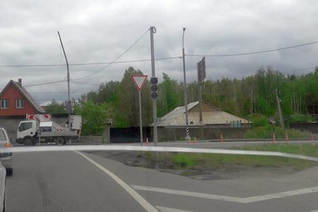 
                    На выезде с Кутузовского шоссе на Пятницкое поставили светофор          