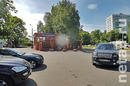 
                    Парковку у горбольницы предложили сделать платной          