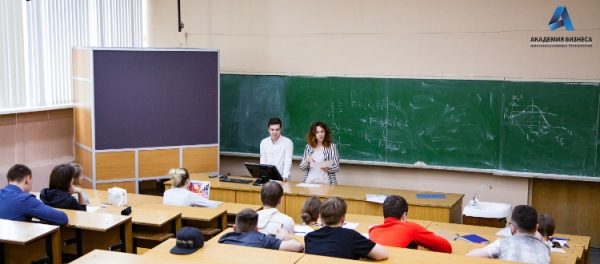 
                    Студенты Академии бизнеса приняли участие в совместном социальном проекте с МИЭТ          