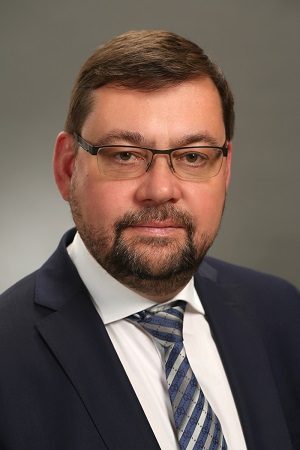 Главврач больницы Олег Гриднев: «Развитие хирургии – одна из главных задач»