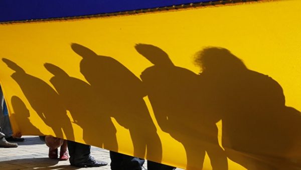 Экономическую блокаду Донбасса не поддерживают 46% украинцев, показал опрос