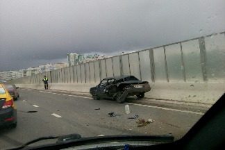 
                    На Крюковской эстакаде фура смяла «Ладу»          