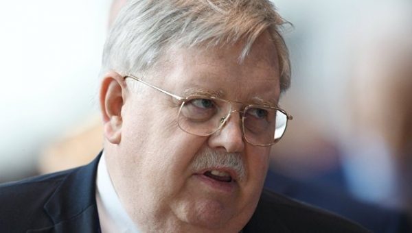У Путина и Трампа пока нет договоренности о встрече, заявил посол США