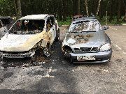 
                    В 11-м микрорайоне сгорели три автомобиля          