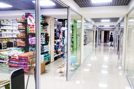 
                    На Крюковской площади открылся ТК «Ласточка»          