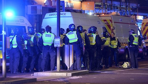 Трамп предложил Мэй помощь в расследовании теракта в Лондоне
