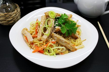 
                    Бесплатные wok-блюда каждый день от ресторана-доставки Takuan          