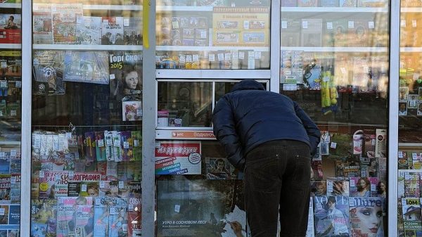 Киоски просят оставить покурить