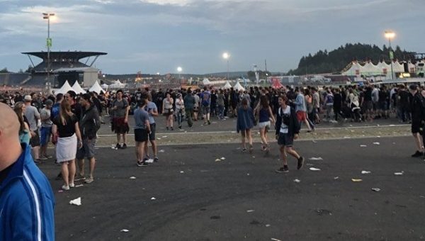 СМИ: в Германии задержали двух человек после сообщений об угрозе теракта