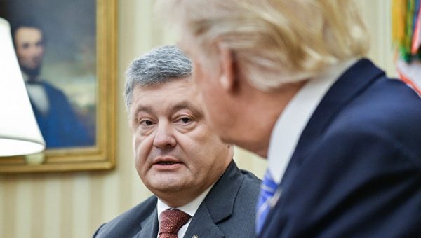 Порошенко не верит в "сговор Трампа с Россией"