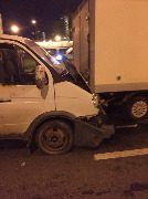 
                    Пьяный водитель «Газели» протаранил фургон и тягач у Крюковской эстакады          