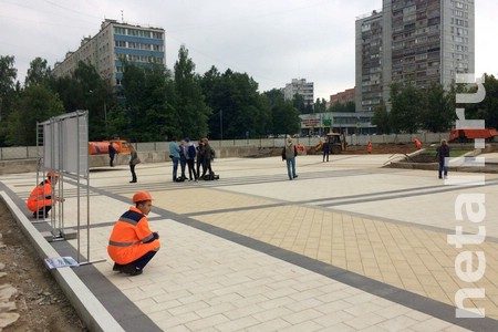 
                    Собянин приехал на площадь Юности          