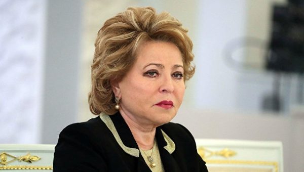 Матвиенко заявила, что Россия ответит на решение Польши о сносе памятников
