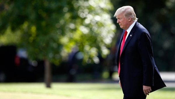 Трамп не стал отвечать на вопрос, уволит ли он генпрокурора