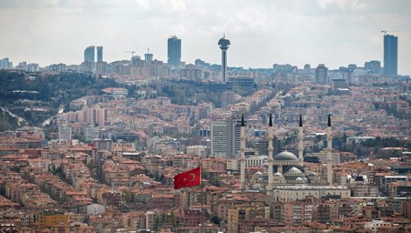 Парламент Турции в четвертый раз продлил на 90 дней режим ЧП