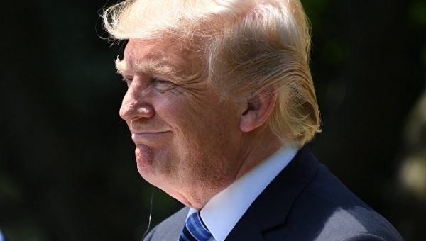 Трамп отложил решение о снятии ряда санкций с Судана до октября