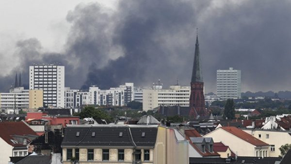 Министр юстиции ФРГ заявил, что власти решительно отреагируют на беспорядки