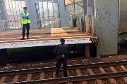 
                    «Сапсан» сбил насмерть двух человек в Алабушево          