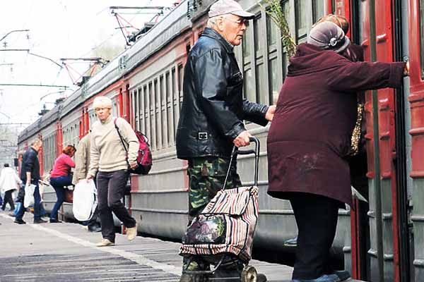 pensionerke-amputirovalo-chast-ruki-dver-mi-e-lektrichki