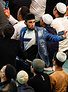 Десятки тысяч мусульман собрались у Соборной мечети в Москве