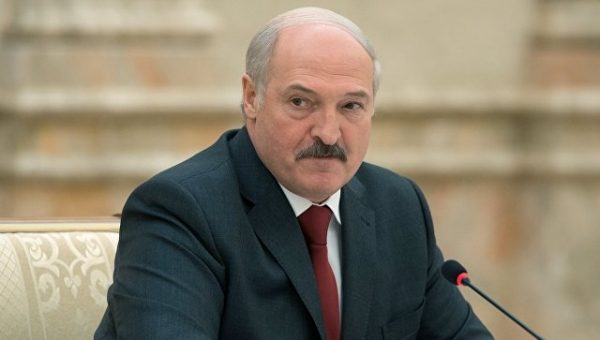 Лукашенко заявил, что СМИ стали использоваться для гибридных войн