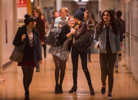 День сурка для школьницы: в России выходит мистическая драма «Матрица времени»