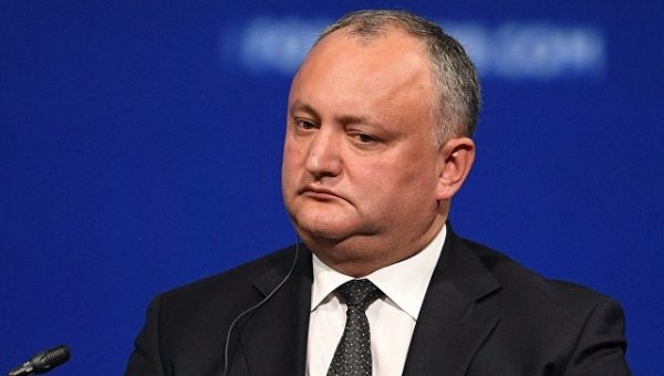 Додон прокомментировал идею о создании совместных с Киевом КПП рядом с ПМР