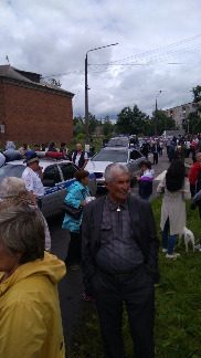 
                    Жители Клина перекрыли Ленинградку          