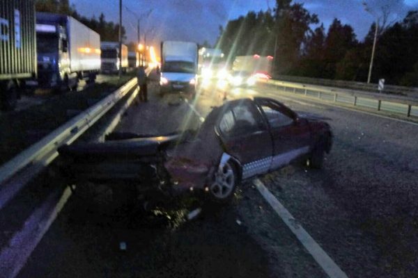 
                    Один человек погиб в аварии у Черной грязи          