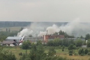В ангаре рядом с ЦИЭ произошел пожар