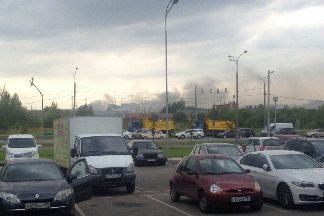 
                    Причиной неприятного запаха в «новом городе» стал пожар на мусорном складе          