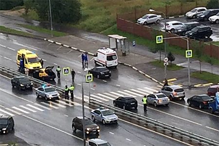 
                    Таксист сбил пешехода возле хосписа          