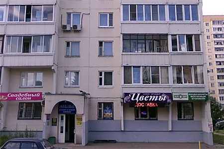 
                    У цветочного магазина украли бегущую строку          