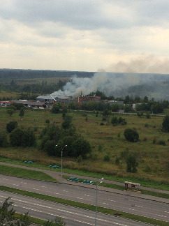 
                    Причиной неприятного запаха в «новом городе» стал пожар на мусорном складе          