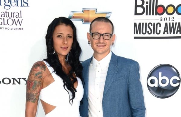 Жена погибшего солиста LINKIN PARK прервала молчание