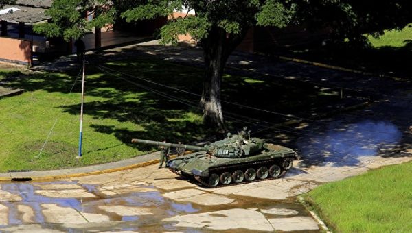 В Венесуэле заявили, что напавшим на военную базу помогали из-за границы