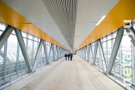 
                    НАТИ и «Лихоборы» в следующем году соединят стеклянным переходом          