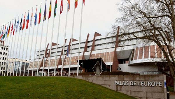 СЕ обратил внимание на депортацию российских журналистов из Украины