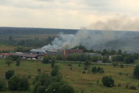 
                    Причиной неприятного запаха в «новом городе» стал пожар на мусорном складе          