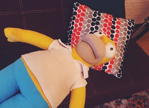 С «Симпсонами» и «Футурамой»: 2х2 ввел новый всероссийский праздник – День унылого бревна