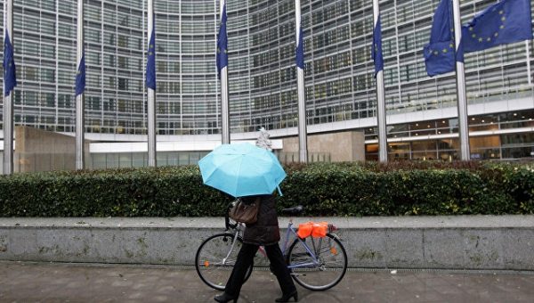 Еврокомиссия обеспокоена продвижением переговоров по Brexit