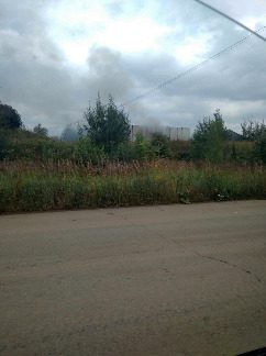 
                    Причиной неприятного запаха в «новом городе» стал пожар на мусорном складе          