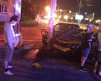 При совершении маневра такси врезалось в автомобиль на Солнечной аллее