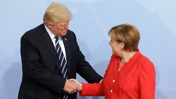 Трамп поздравил Меркель с победой на парламентских выборах