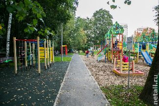 
                    Обновленный бульвар в 8-м микрорайоне          