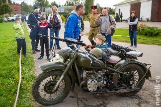 
                    В 41-м под Москвой          